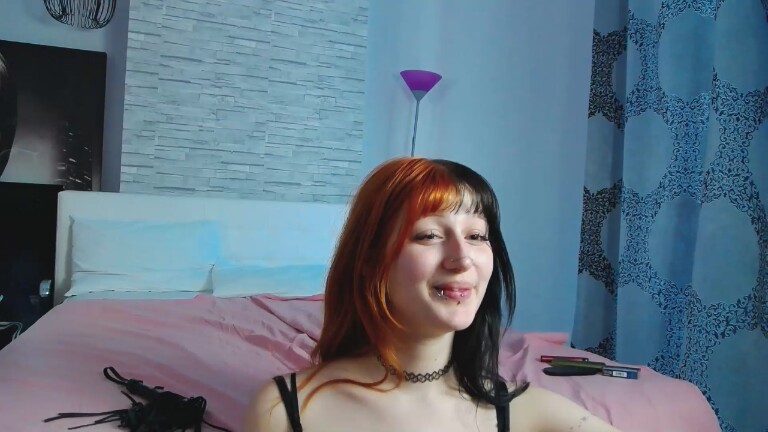 LIYNA's Streamate show and profile