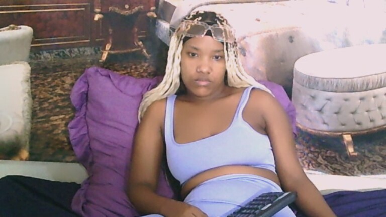 EroticSexyPrada69's Streamate show and profile