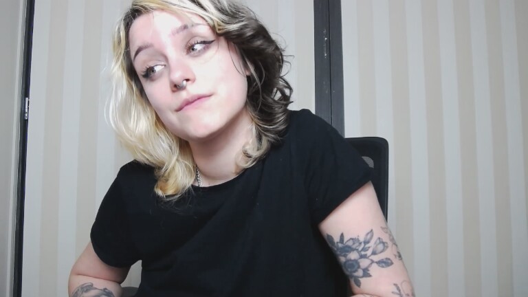 HALSEYx's Streamate show and profile