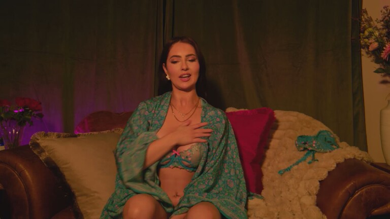 LottieRoseUK's Streamate show and profile